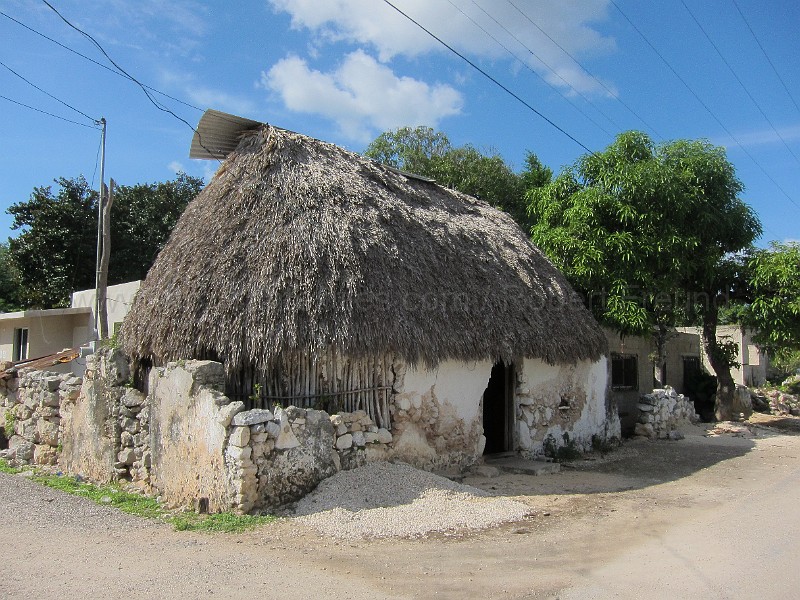 mayan_santacruz05.JPG - Documantary photos of villages of Calkani, Campeche november 2011